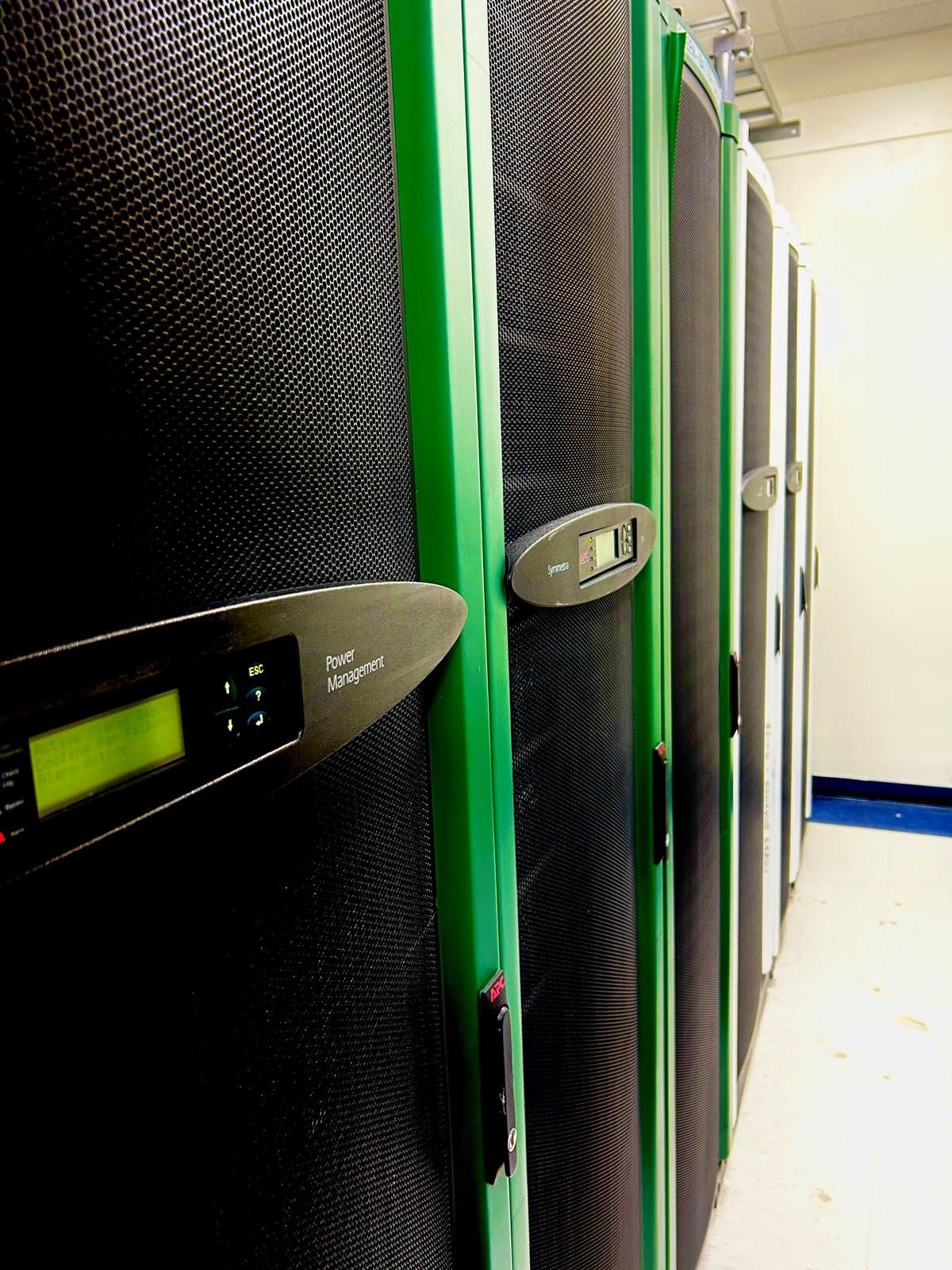 Inline UPS cabinets at Tyler Vault